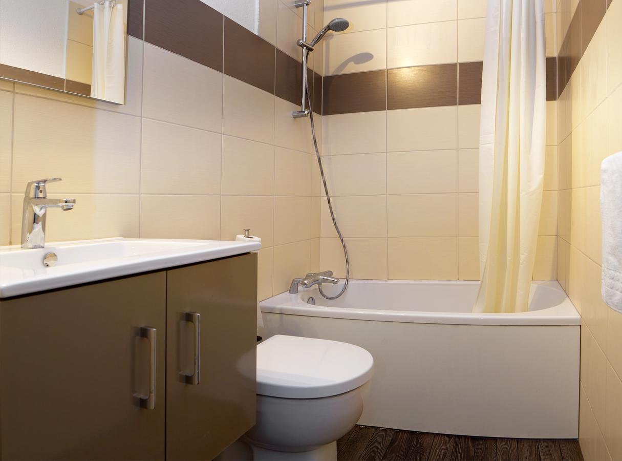Le Galoubin Hotel Ranchot Bagian luar foto